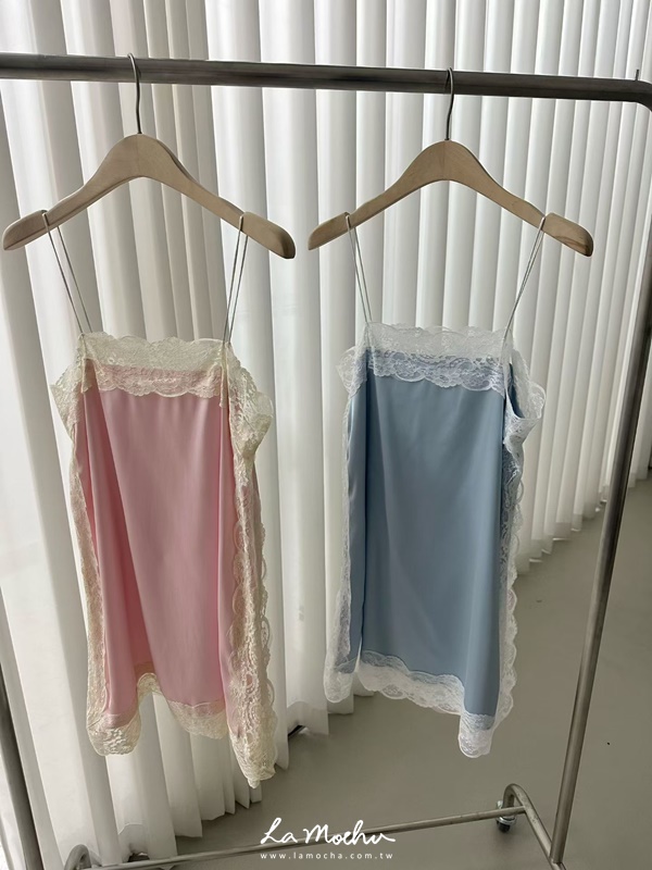側開衩細肩寬蕾絲背心